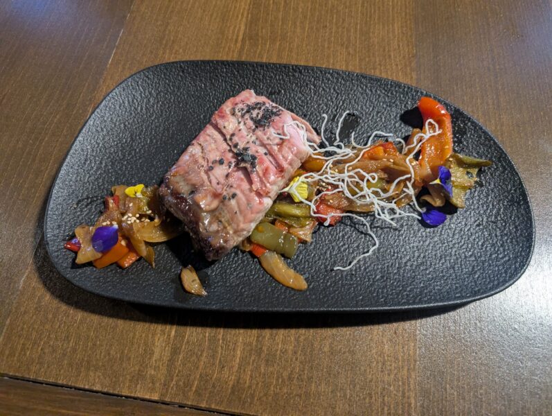 Ventresca de Atún a la brasa con verduras